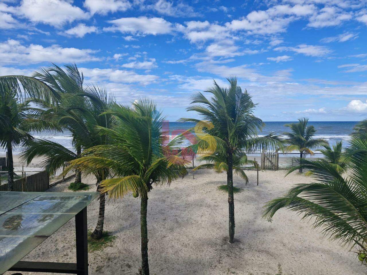 Casa à venda com 3 quartos, 250m² - Foto 1