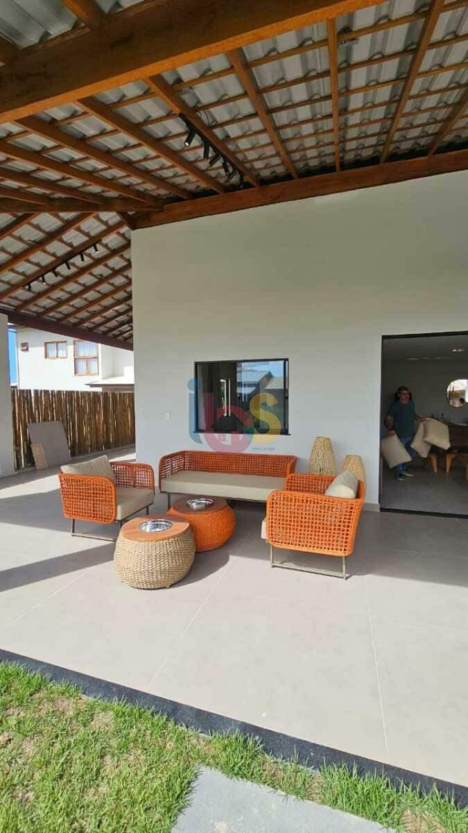 Casa à venda com 4 quartos, 450m² - Foto 1