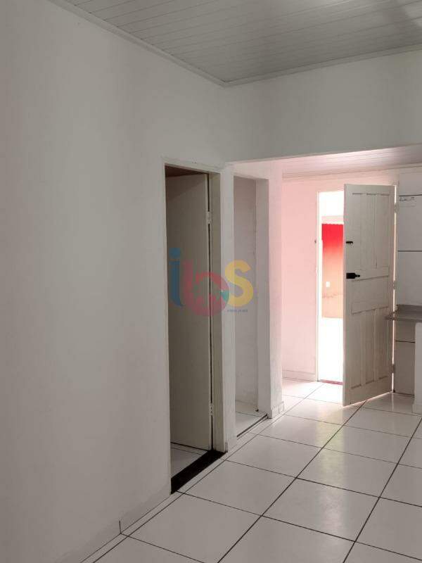 Casa à venda com 3 quartos, 84m² - Foto 5