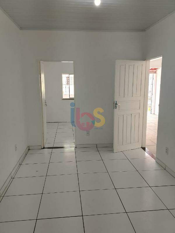 Casa à venda com 3 quartos, 84m² - Foto 6