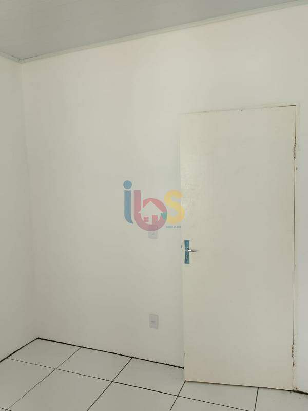 Casa à venda com 3 quartos, 84m² - Foto 13