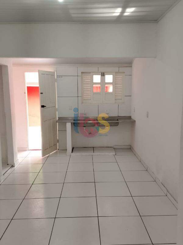 Casa à venda com 3 quartos, 84m² - Foto 7
