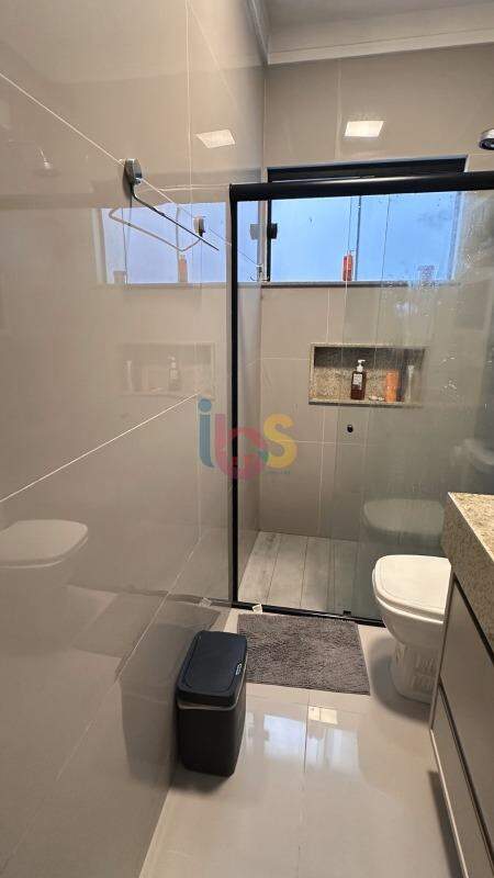 Casa à venda com 3 quartos, 165m² - Foto 17