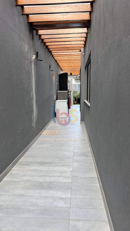 Casa à venda com 3 quartos, 165m² - Foto 4