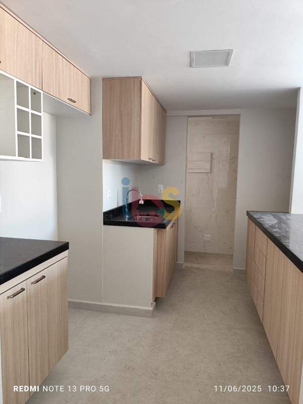Apartamento à venda com 2 quartos, 75m² - Foto 19