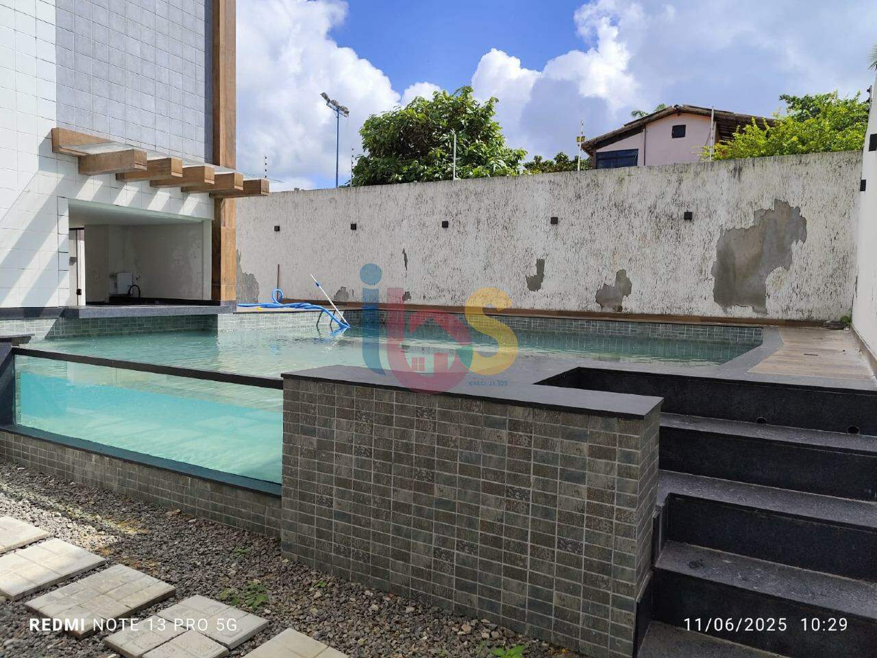 Apartamento à venda com 2 quartos, 75m² - Foto 21