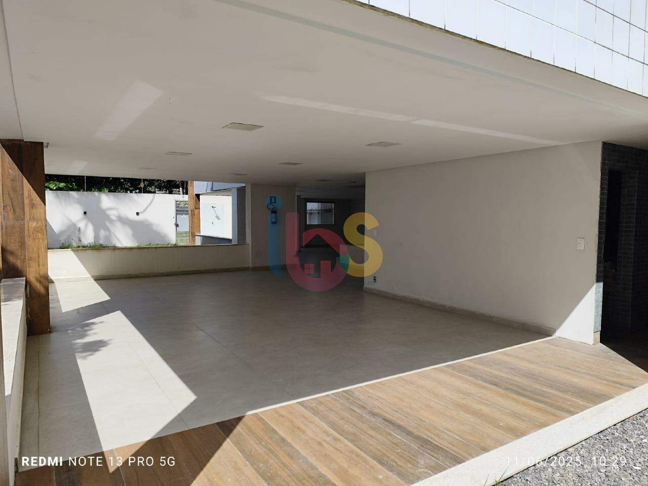 Apartamento à venda com 2 quartos, 75m² - Foto 13