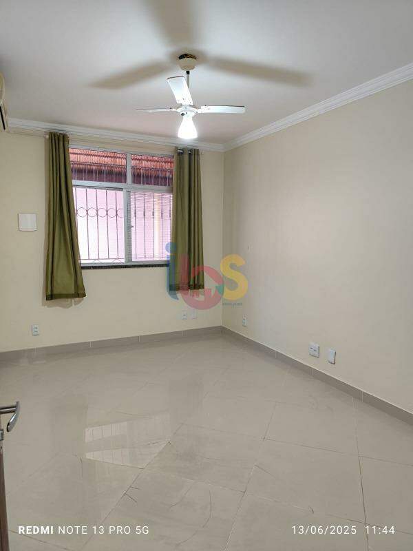 Casa à venda com 5 quartos, 250m² - Foto 10