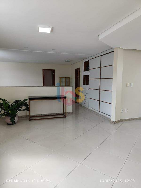 Casa à venda com 5 quartos, 250m² - Foto 16