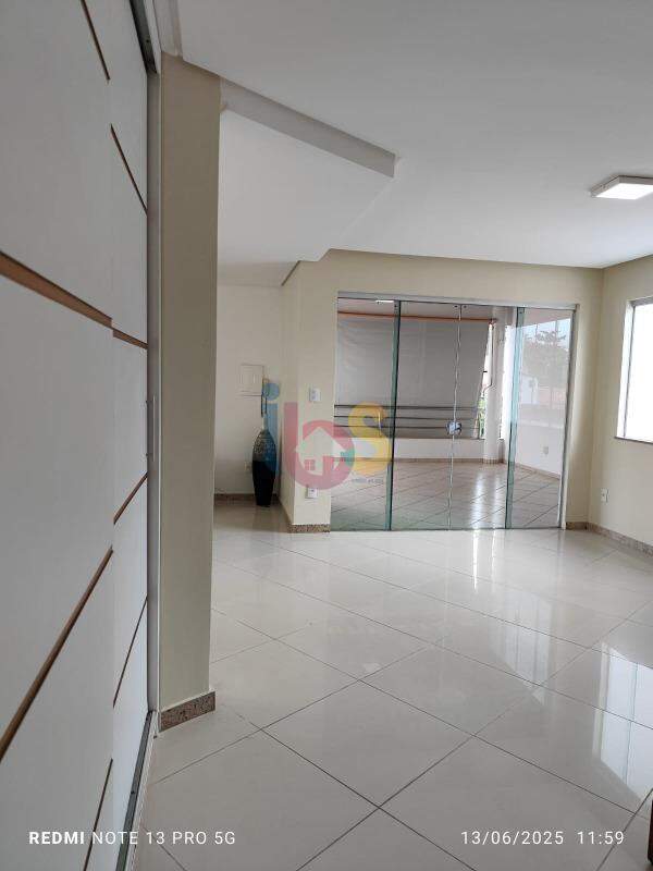 Casa à venda com 5 quartos, 250m² - Foto 6