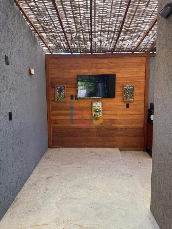 Casa à venda com 1 quarto, 109m² - Foto 3