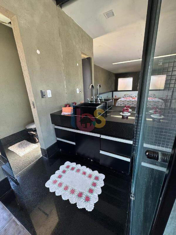 Casa à venda com 1 quarto, 109m² - Foto 9