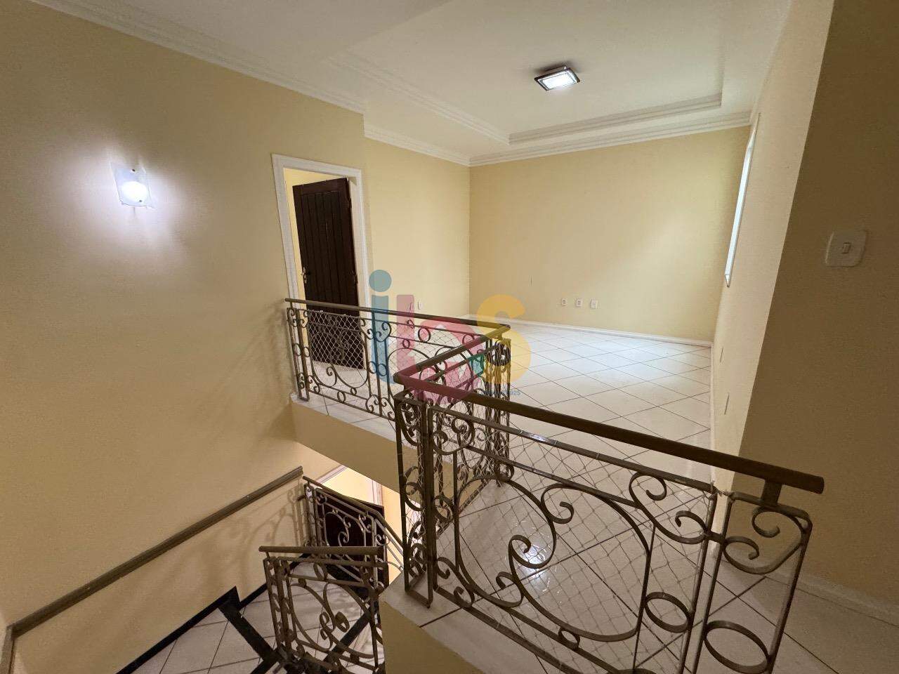 Casa à venda com 3 quartos, 175m² - Foto 5