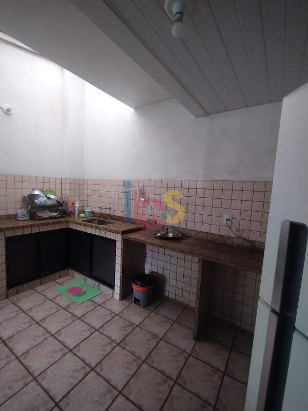 Casa à venda com 3 quartos, 186m² - Foto 13