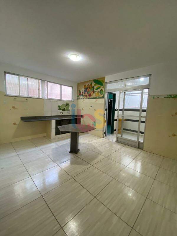 Apartamento para alugar com 2 quartos, 120m² - Foto 15
