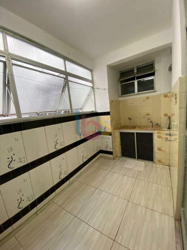 Apartamento para alugar com 2 quartos, 120m² - Foto 5
