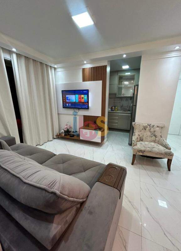 Apartamento para alugar com 3 quartos, 76m² - Foto 2