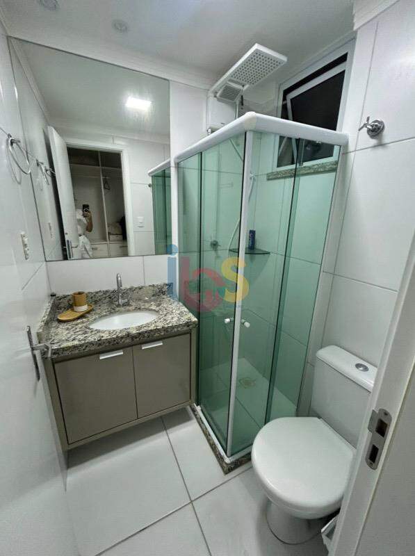 Apartamento para alugar com 3 quartos, 76m² - Foto 4