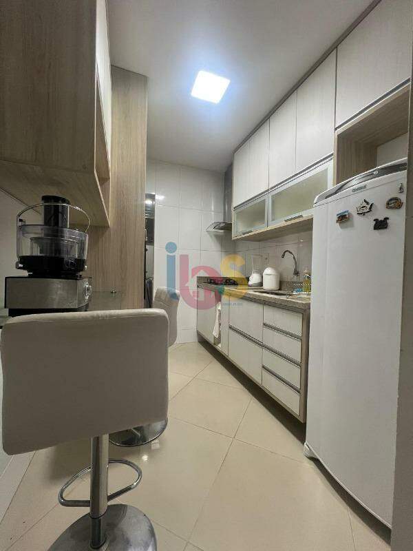 Apartamento à venda com 3 quartos, 98m² - Foto 9