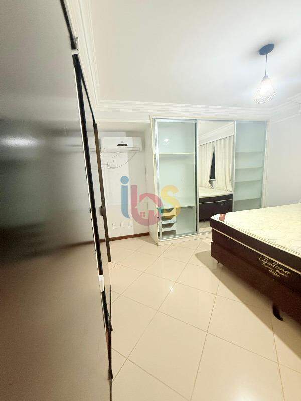 Apartamento para alugar com 2 quartos, 98m² - Foto 8