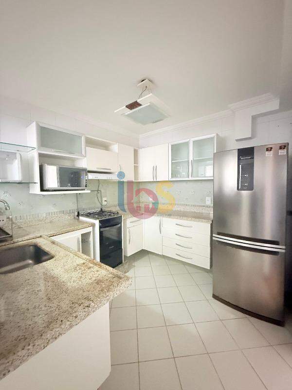 Apartamento para alugar com 2 quartos, 98m² - Foto 10