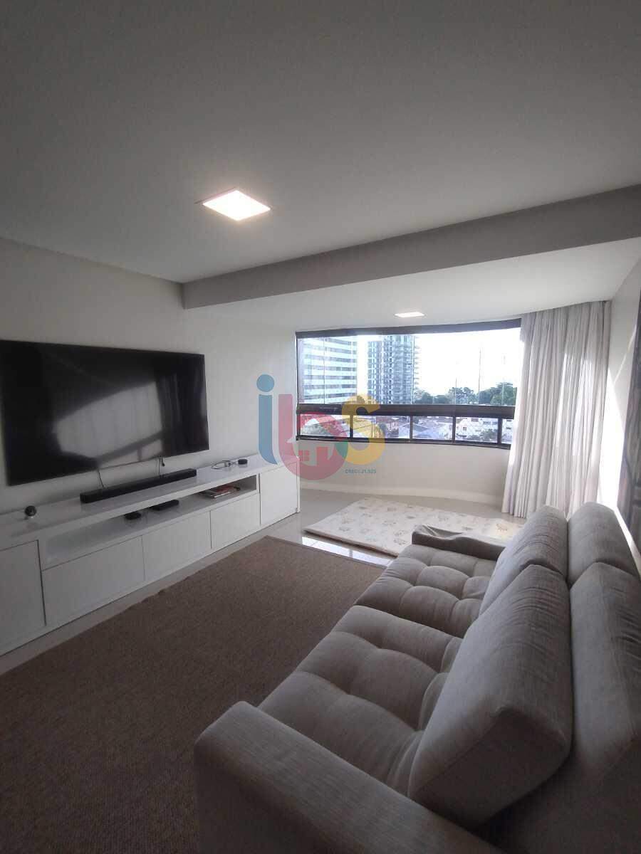 Apartamento à venda com 3 quartos, 130m² - Foto 1