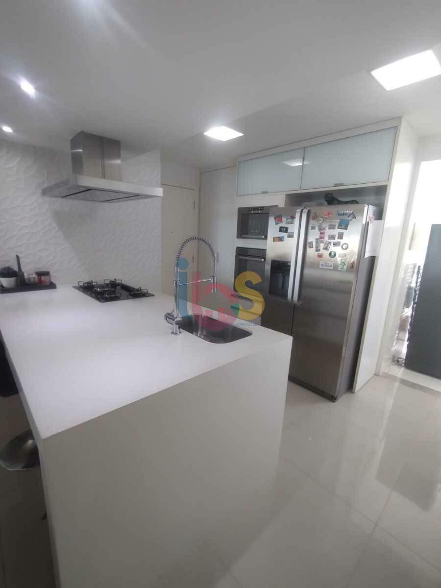 Apartamento à venda com 3 quartos, 130m² - Foto 7