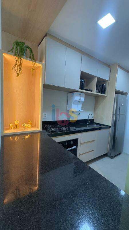Apartamento à venda com 2 quartos, 84m² - Foto 4