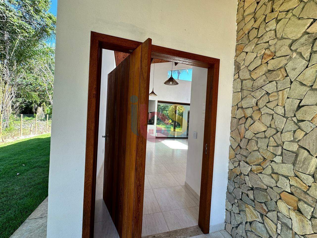 Casa para alugar com 3 quartos, 141m² - Foto 12