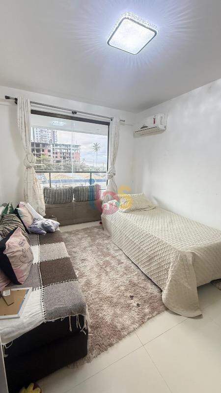 Apartamento à venda com 2 quartos, 77m² - Foto 11