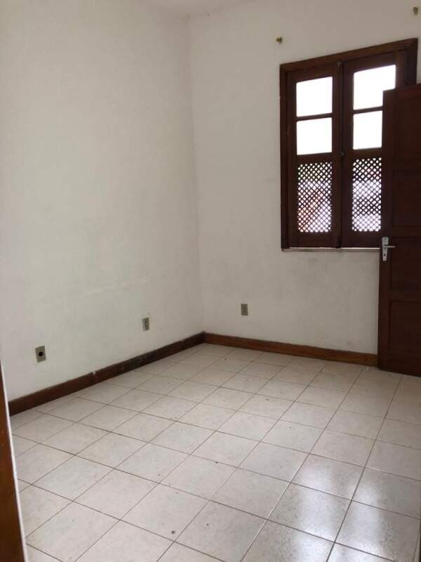 Casa para alugar com 4 quartos, 130m² - Foto 5