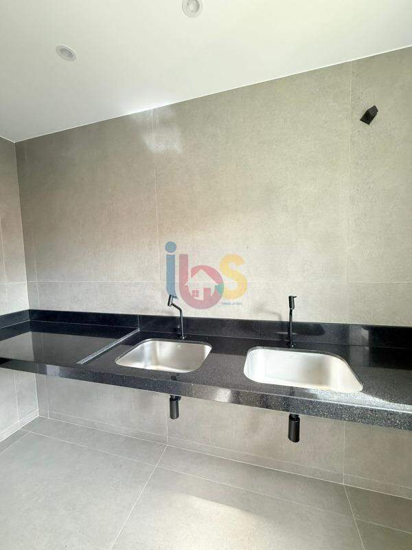 Casa à venda com 4 quartos, 174000m² - Foto 22
