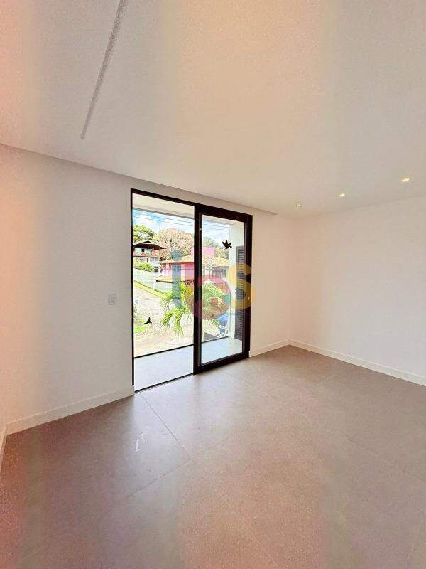 Casa à venda com 4 quartos, 174000m² - Foto 10