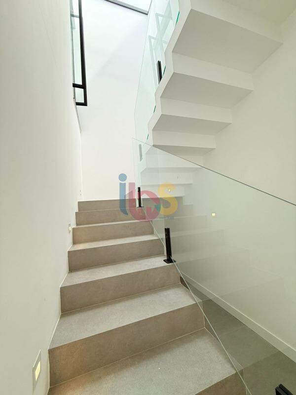 Casa à venda com 4 quartos, 174000m² - Foto 13