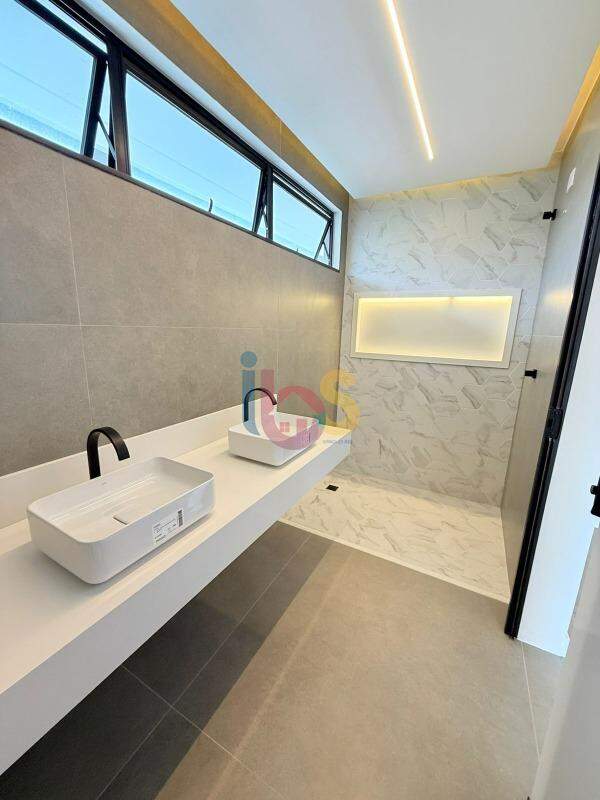 Casa à venda com 4 quartos, 174000m² - Foto 11