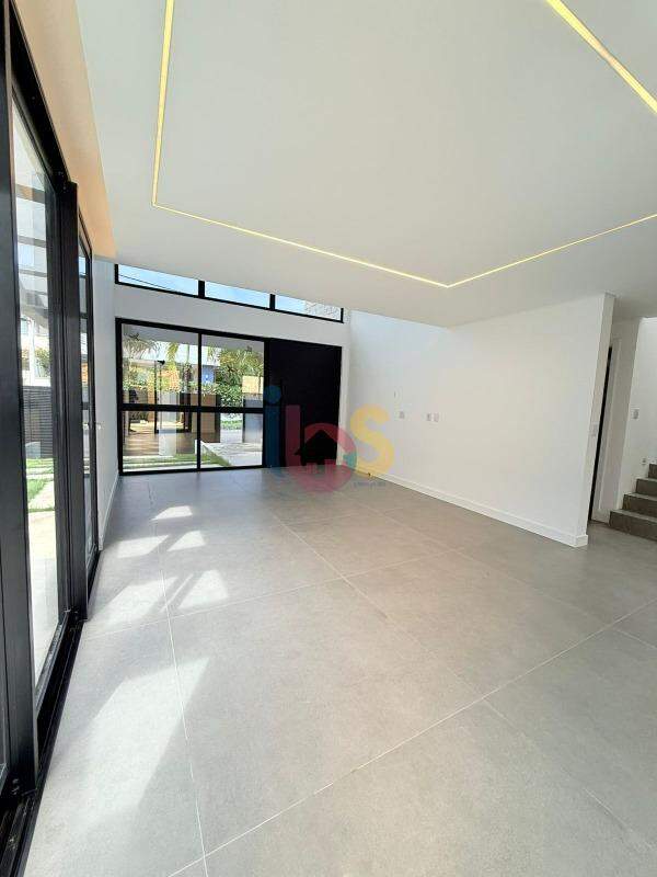 Casa à venda com 4 quartos, 174000m² - Foto 7