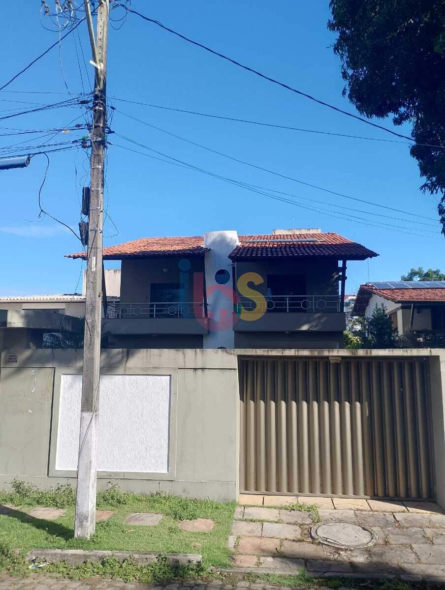 Casa à venda com 4 quartos, 325m² - Foto 1