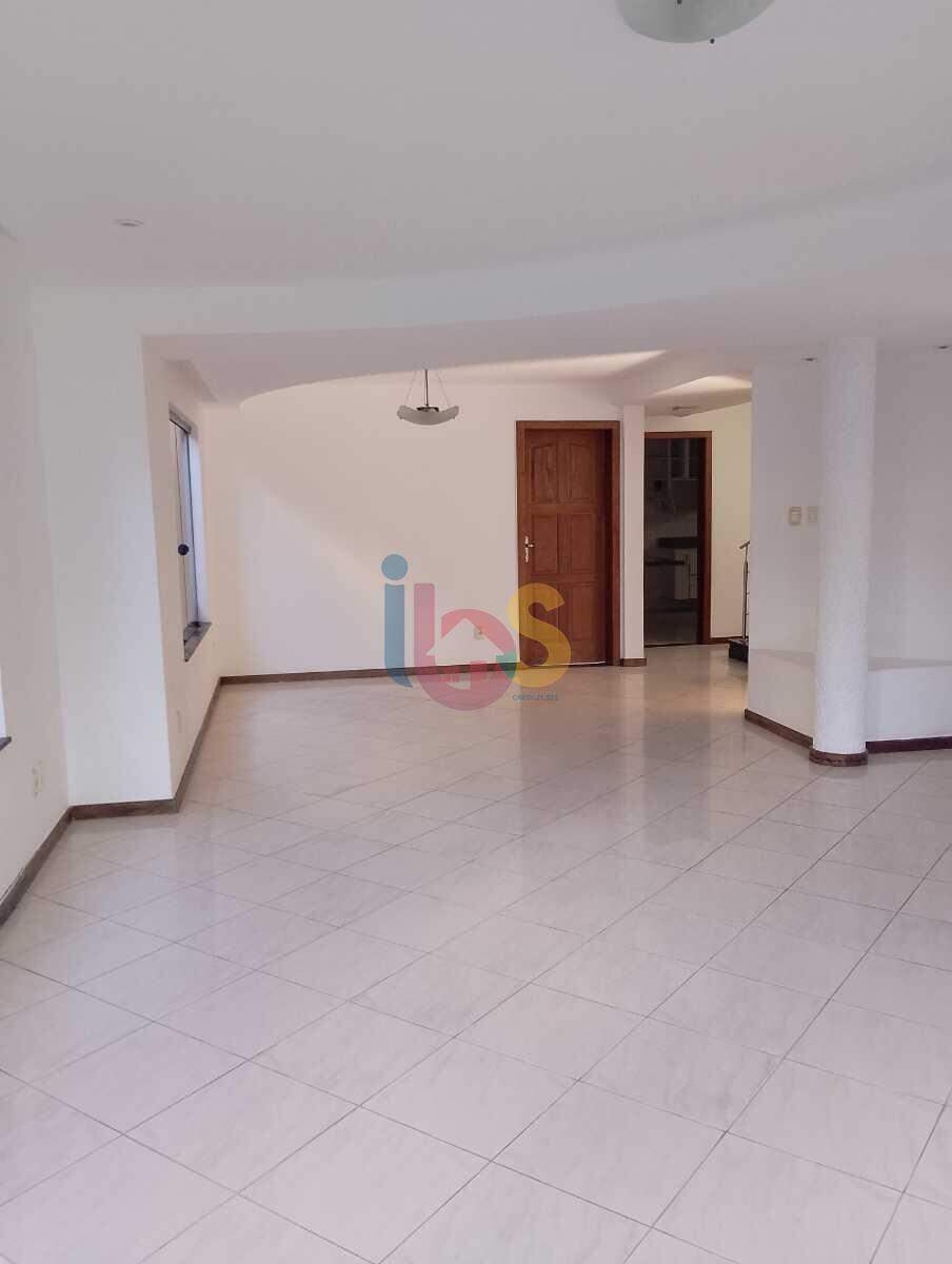 Casa à venda com 4 quartos, 325m² - Foto 11