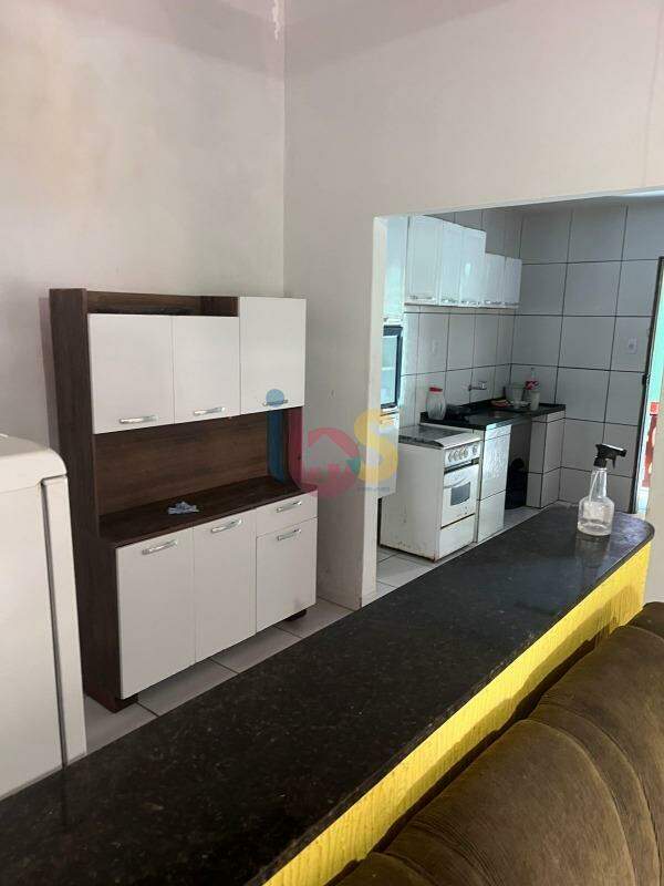 Casa à venda com 2 quartos, 200m² - Foto 5