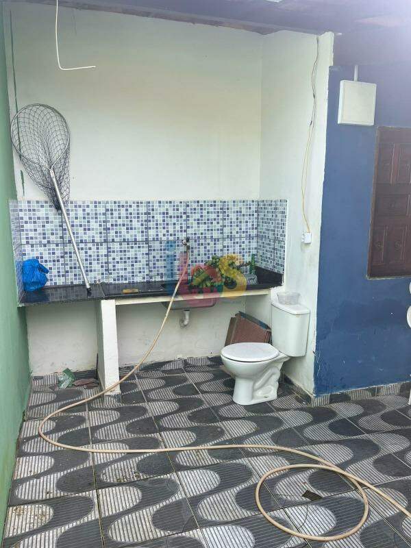 Casa à venda com 2 quartos, 200m² - Foto 10