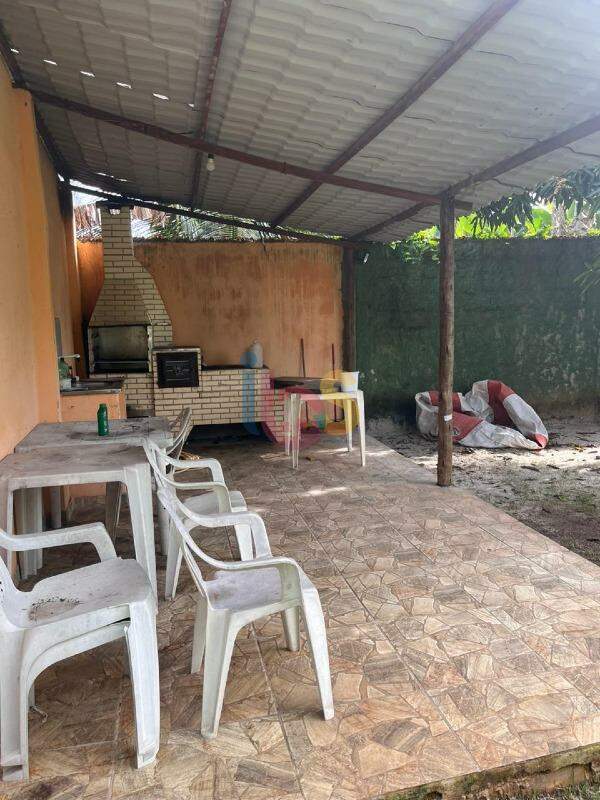 Casa à venda com 2 quartos, 200m² - Foto 16