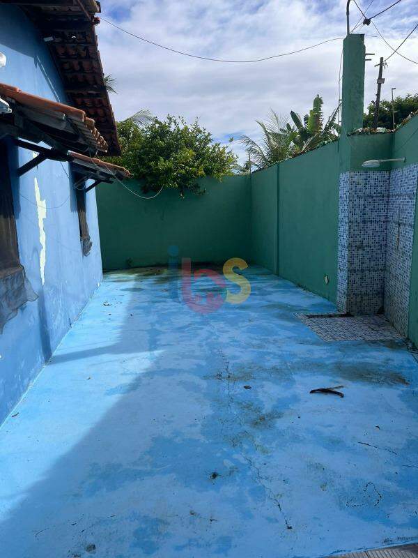 Casa à venda com 2 quartos, 200m² - Foto 2