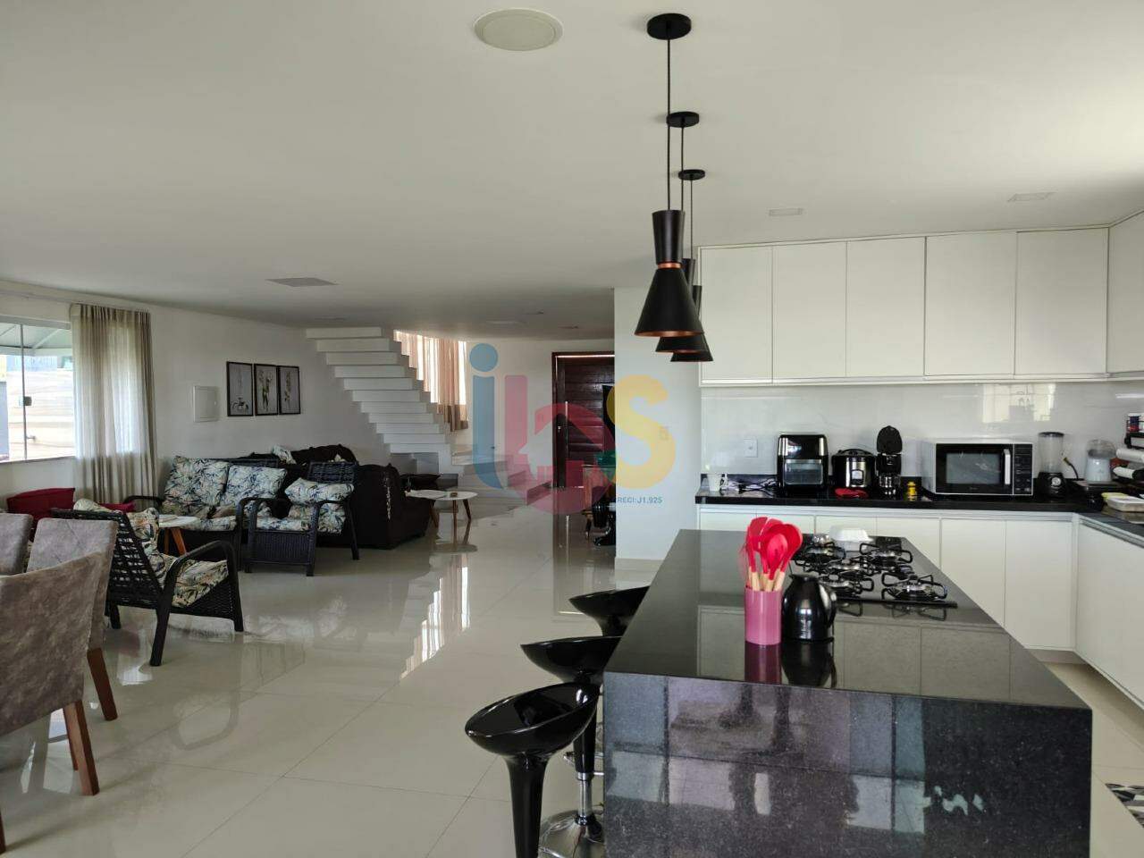 Casa à venda com 4 quartos, 260m² - Foto 13