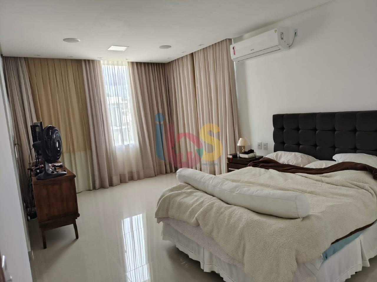 Casa à venda com 4 quartos, 260m² - Foto 10