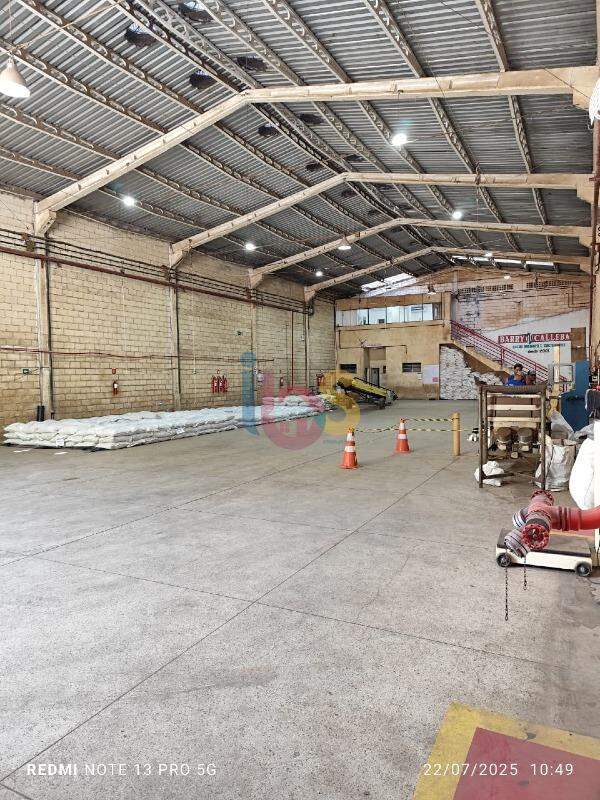 Depósito-Galpão-Armazém para alugar, 700m² - Foto 12