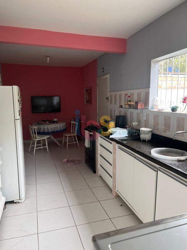 Casa à venda com 2 quartos, 108m² - Foto 8