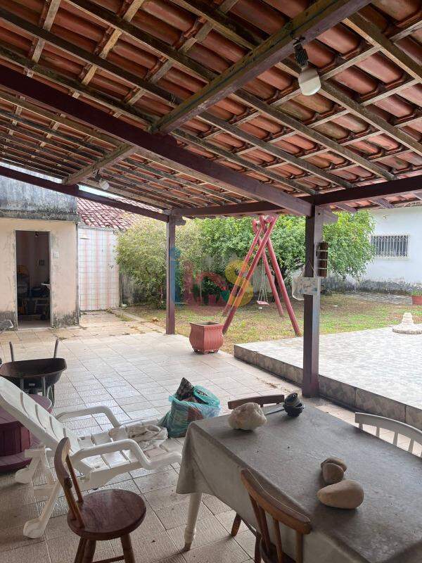Casa à venda com 2 quartos, 108m² - Foto 10