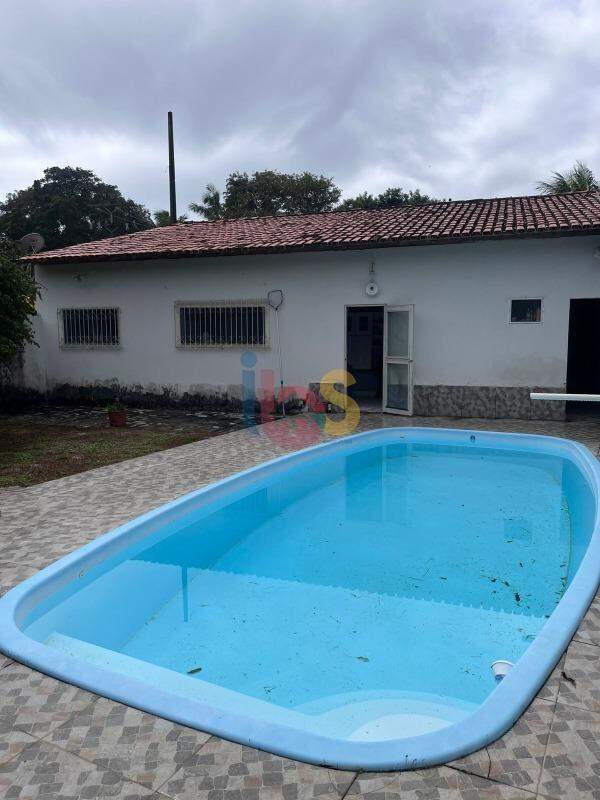 Casa à venda com 2 quartos, 108m² - Foto 12