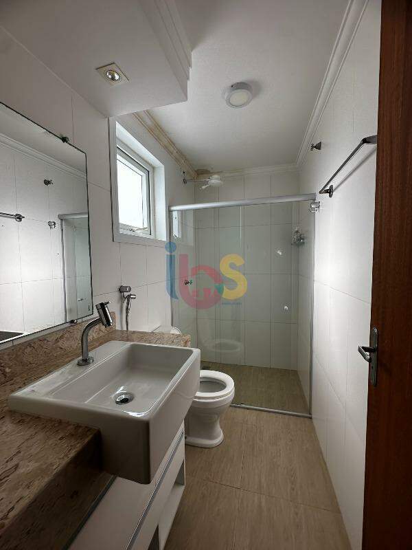 Apartamento para alugar com 2 quartos, 68m² - Foto 13