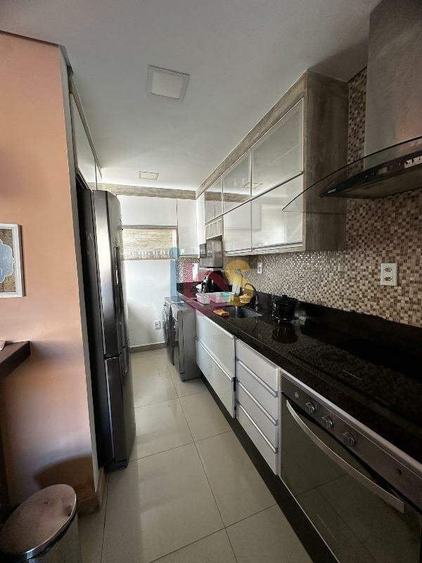 Apartamento para alugar com 2 quartos, 68m² - Foto 8